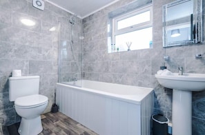 House | Bathroom