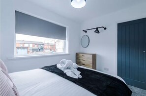 Iron/ironing board, free WiFi