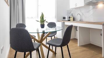 Iron/ironing board, free WiFi