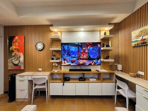 House, 1 Bedroom, City View | Living room