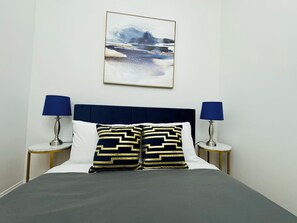 2 bedrooms, iron/ironing board, travel cot, free WiFi