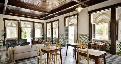 Vacation home and century-old train station in the Natural Park.