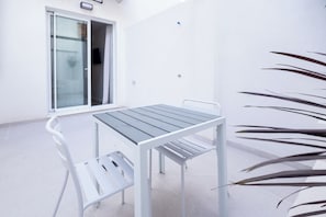 Standard Studio | Terrace/patio