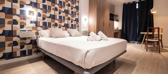 Yard Patraix by Concept