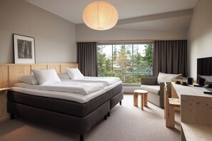 Phòng đôi hoặc 2 giường đơn Junior | Bàn, khu vực làm việc phù hợp cho laptop 