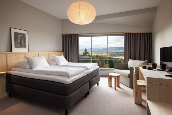 Skrivbord, arbetsyta för laptop, gratis wi-fi och rullstolsanpassning