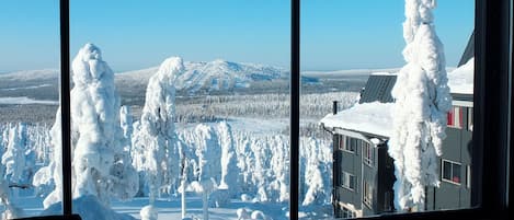 Wool Junior Suite, Mountain View & Jacuzzi/Sauna | Työpöytä, kannettavalle tietokoneelle sopiva työtila, ilmainen Wi-Fi