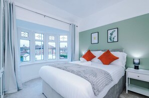 Casa | Tabla de planchar con plancha y wifi gratis 