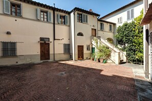 Exterior - Farinata Apartment by Mamo Florence (Florence)