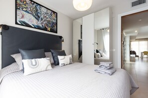 4 chambres, fer et planche à repasser, accès au Wi-Fi (inclus)