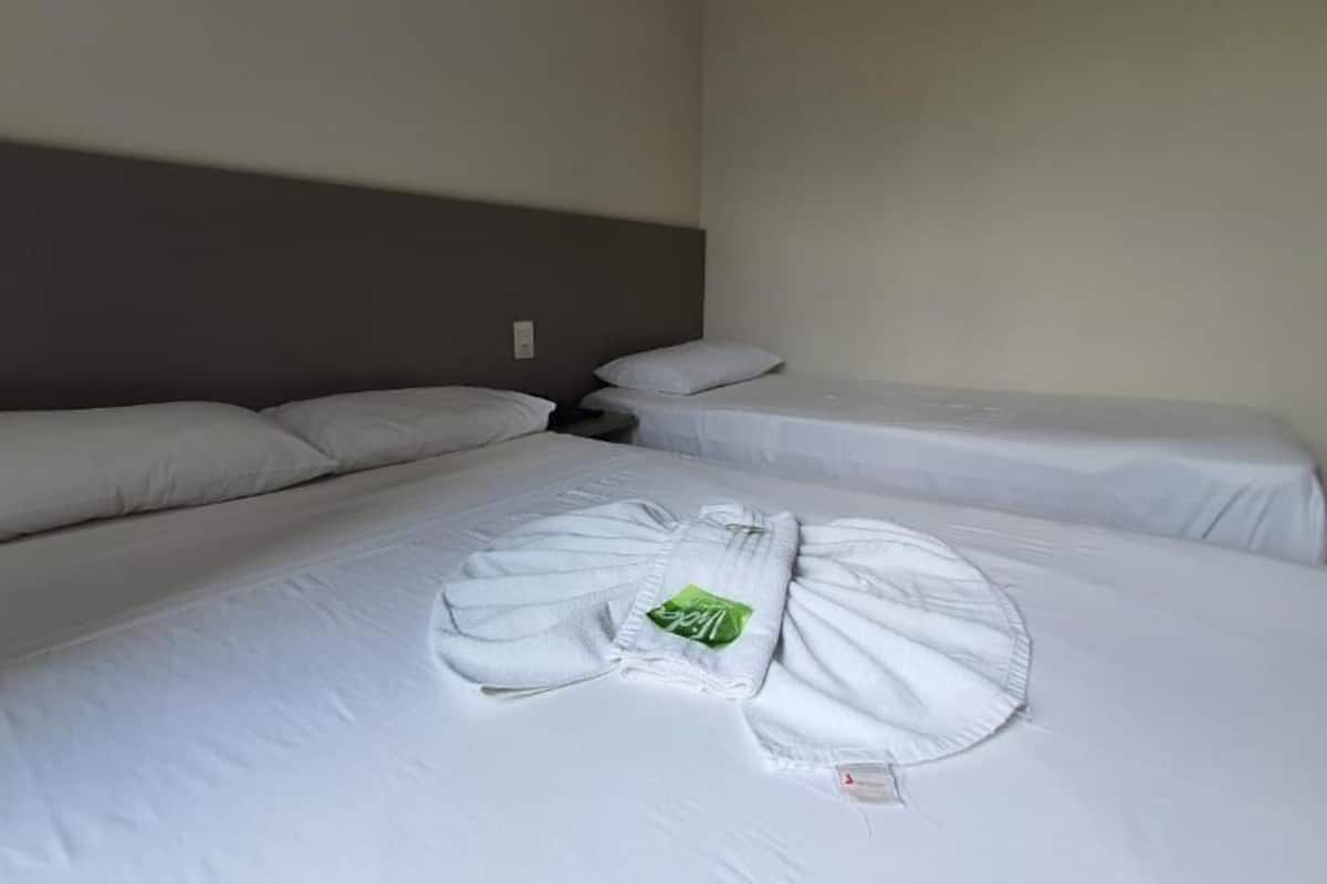 Quarto luxo, vista para a cidade | Wi-Fi de cortesia