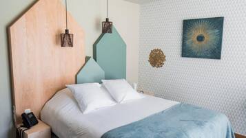 Literie de qualité supérieure, coffres-forts dans les chambres, bureau