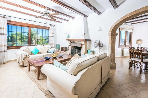 Villa (3 Bedrooms) | Interior