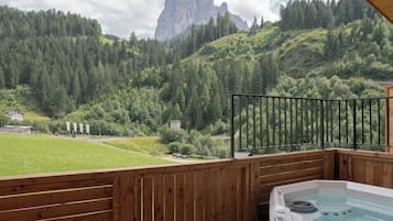 Suite Signature Sauna e Idromassaggio | Vista balcone