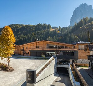 Exterior - La Tambra - Hotel Lodge (Santa Cristina Val Gardena)
