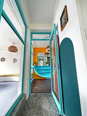 Interior - Hostel De Offlanders Rishikesh • Stay • Connect • Explore (Rishikesh)