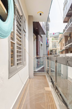 Superior Studio Room | Balcony