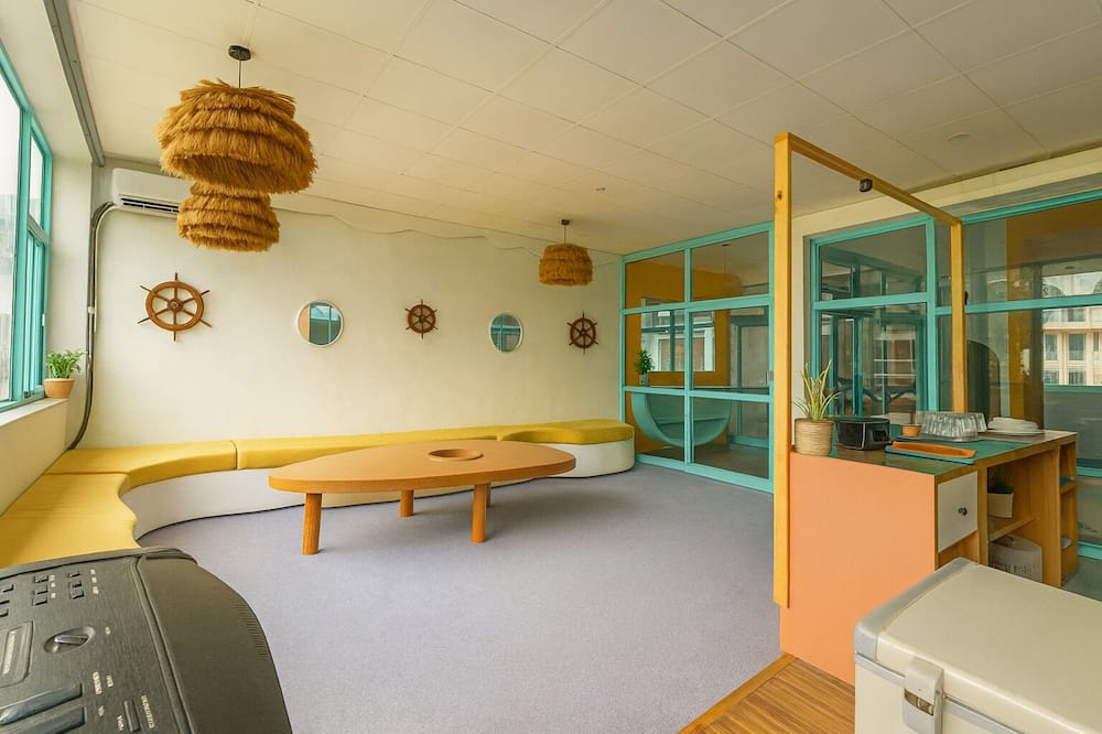 Hostel De Offlanders Rishikesh • Stay • Connect • Explore - Barkot Range