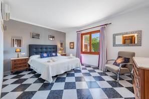 4 bedrooms, iron/ironing board, free WiFi, bed sheets - VILLA ORQUIDEA Ref: VP96 (Pollensa / Pollença)