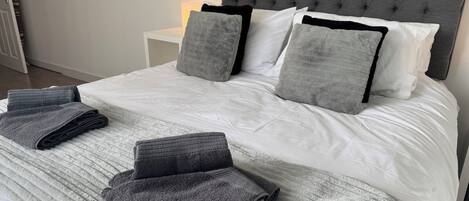 1 bedroom, iron/ironing board, Internet, bed sheets