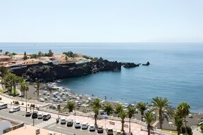 Una spiaggia nelle vicinanze