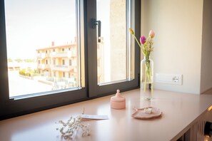 Deluxe Double or Twin Room, 1 Bedroom, Balcony, Courtyard View | Minibar, in-room safe, individually decorated, individually furnished - casale della vittoria (Taranto)