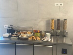 Tägliches inbegriffenes Frühstücksbuffet