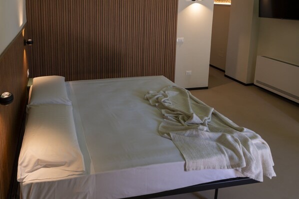 Minibar, in-room safe, desk, blackout drapes