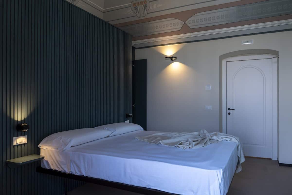 Minibar, in-room safe, desk, blackout drapes