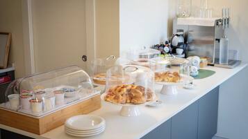 Colazione a buffet inclusa, servita tutte le mattine
