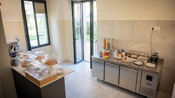 Tägliches inbegriffenes Frühstücksbuffet