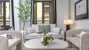 Appartement (2 Bedrooms) | Woonkamer