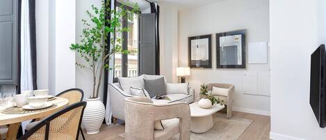 Apartment (2 Bedrooms) | Living area