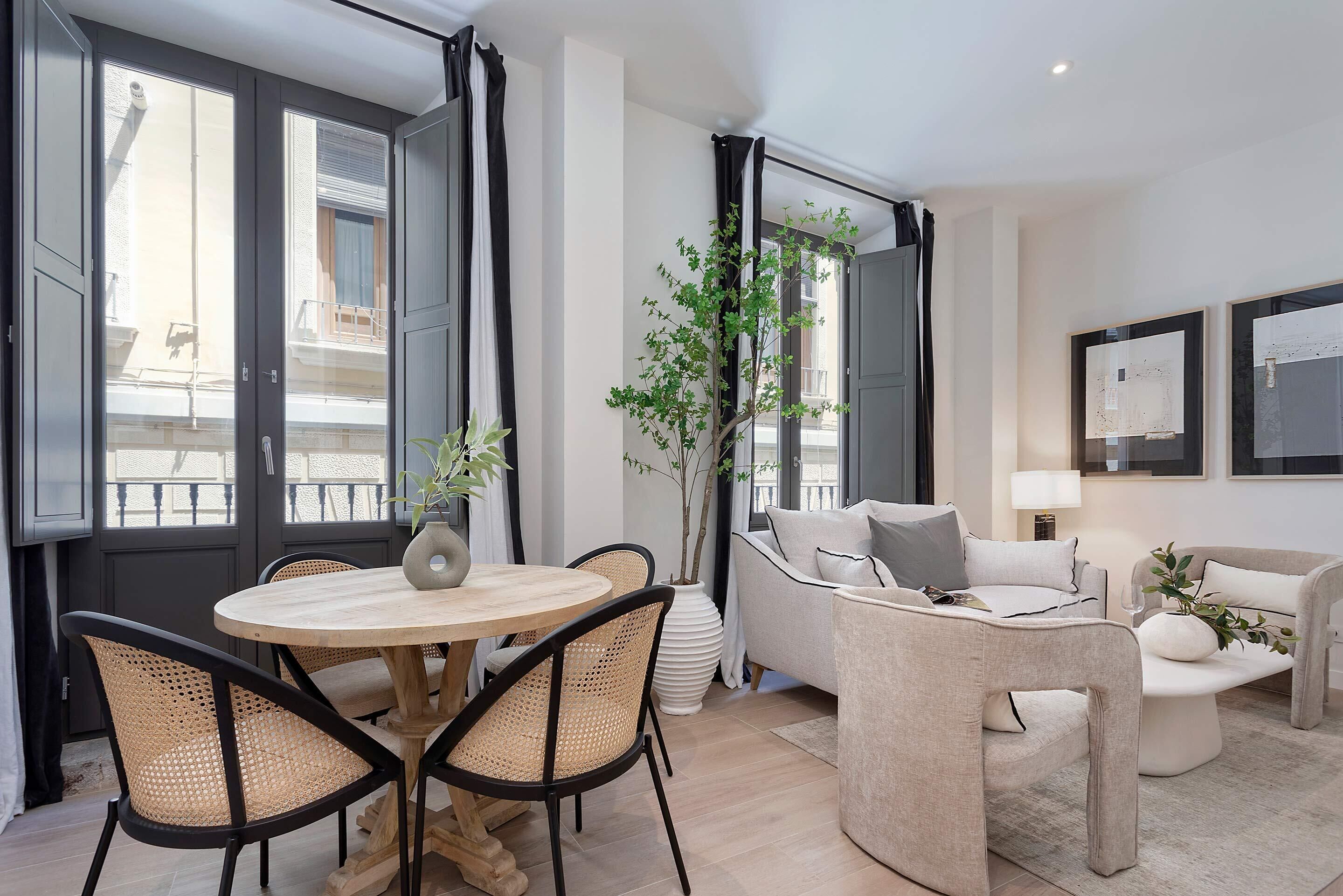 Apartment (2 Bedrooms) | In-room dining