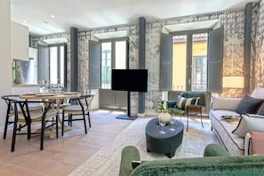 Apartment (2 Bedrooms) | Living area