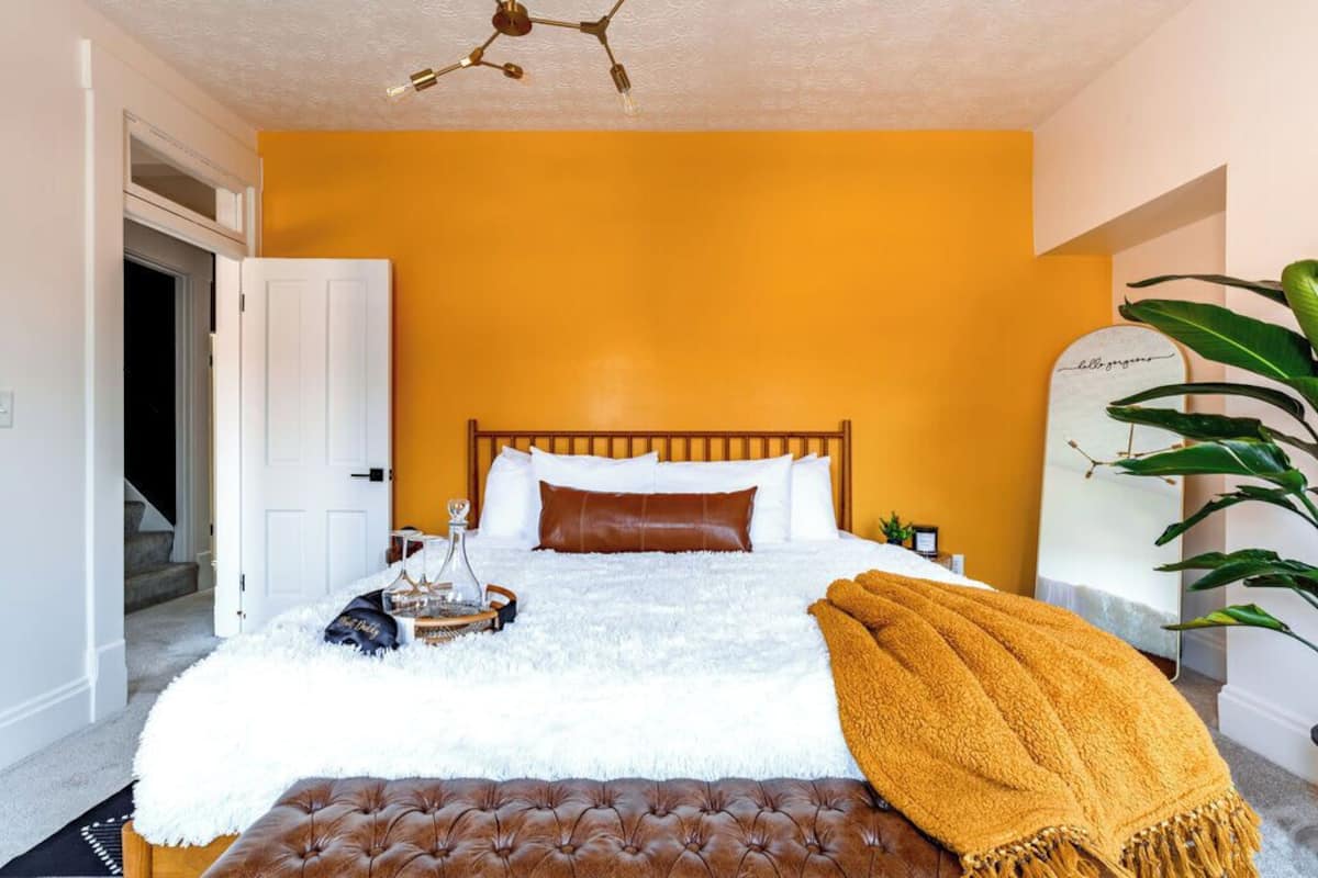 Family Apartment, Pets Allowed | Egyptian cotton sheets, premium bedding, memory foam beds, free minibar