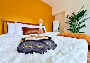 Family Apartment, Pets Allowed | Egyptian cotton sheets, premium bedding, memory foam beds, free minibar