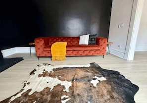 Family Apartment, Pets Allowed | Living area | 32-inch Smart TV with digital channels, Netflix, Hulu