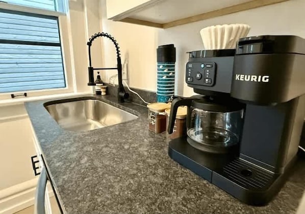 Family Apartment, Pets Allowed | Private kitchen | Full-size fridge, microwave, oven, dishwasher