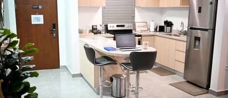 Deluxe-Apartment | Esszimmer