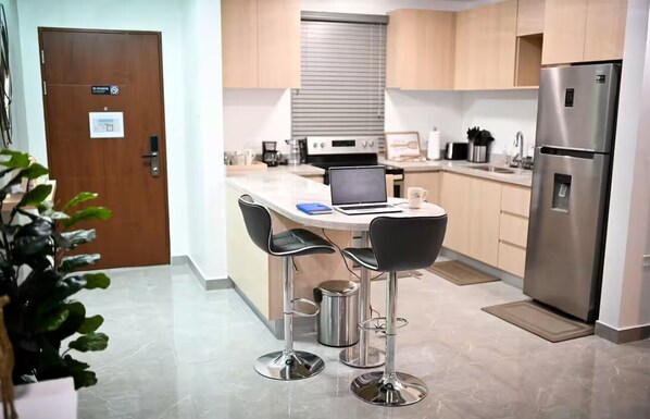 Condo Deluxe | Comedor