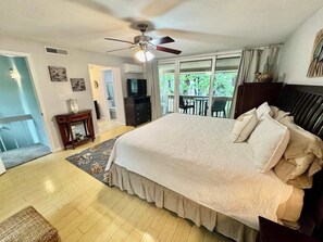 3 bedrooms, iron/ironing board, travel crib, WiFi