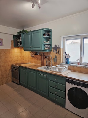 Microwave, oven