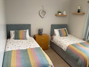 3 bedrooms, iron/ironing board
