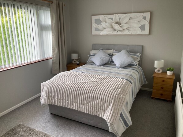 3 bedrooms, iron/ironing board