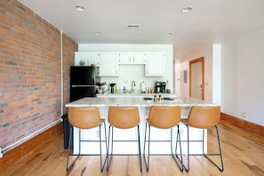 Exclusive Loft, Non Smoking | In-room dining