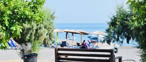 Beach nearby, beach shuttle