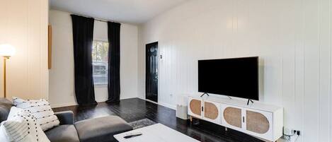 House | 3 bedrooms, Internet