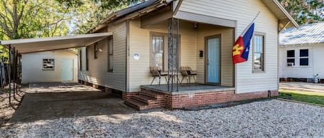 3 bedrooms, Internet