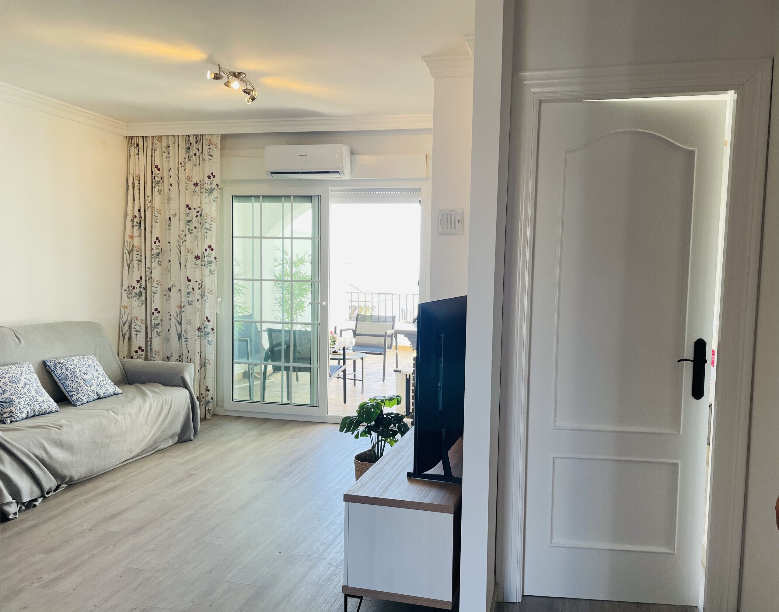 Apartamento, fumadores | 2 dormitorios